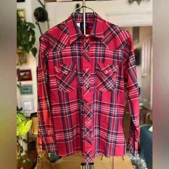 Wrangler Vintage Long Sleeved Red Plaid Pearl Button Shirt - Large - Picture 3 of 9